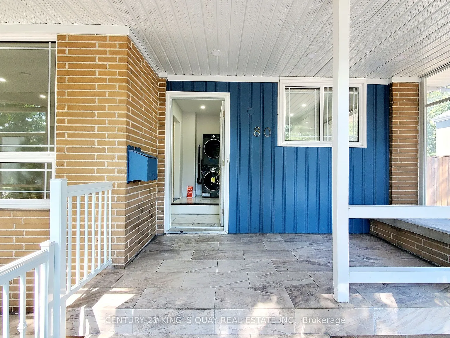 4 bed, $3,900 — Photo 2