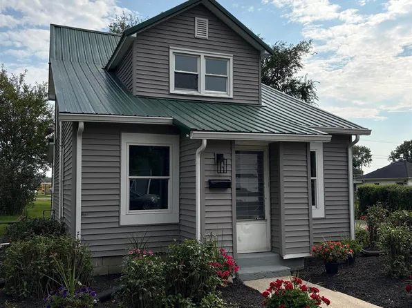 562 E Franklin St, Berne, IN 46711