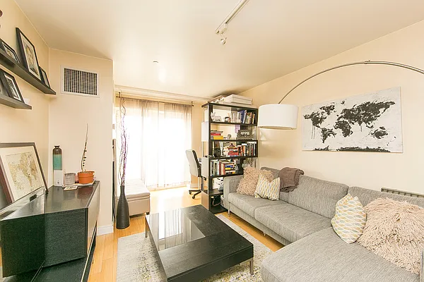 Sold by Century 21 Homefront | media 19