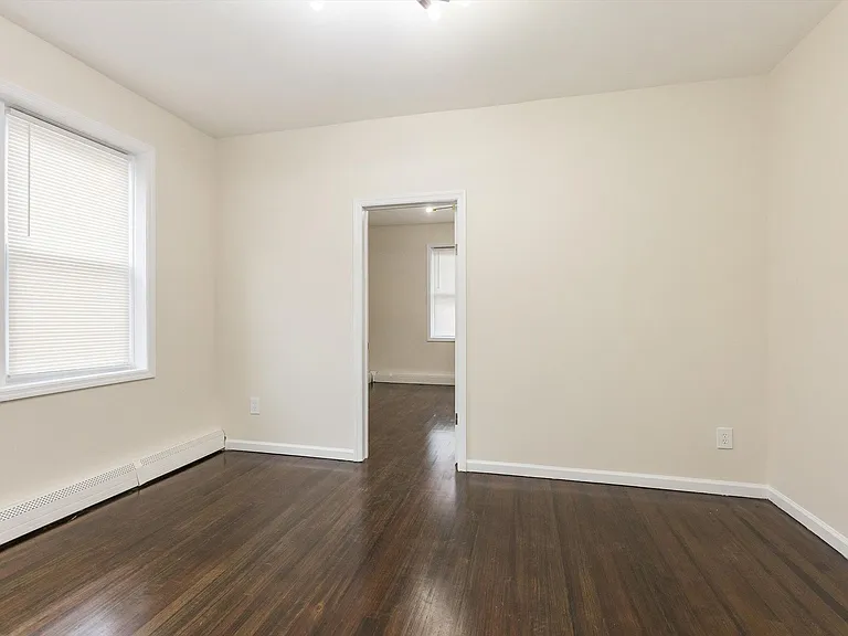 The Regis West Orange — Photo 11