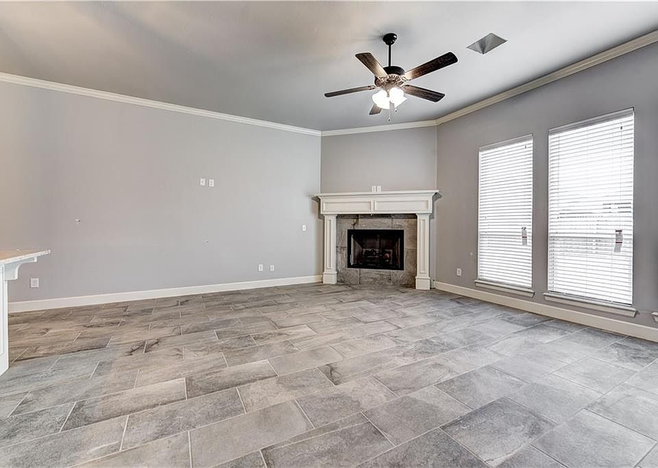1st image of 8008 NW 160th Ter