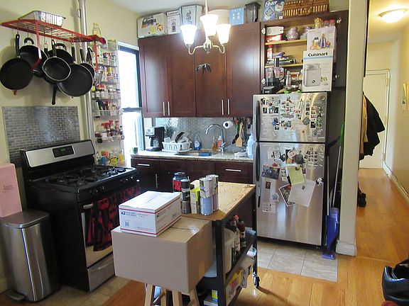 4th image of 107 Van Buren St #C-11