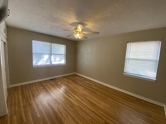 3rd image of 6300 NW 41st St