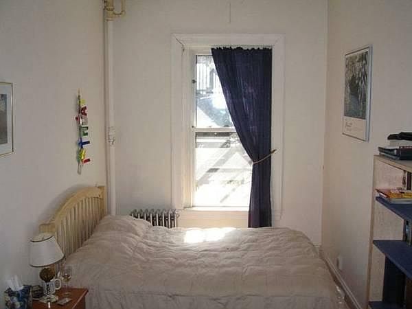 2nd image of 1069 Beacon St APT 3