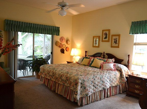 4th image of 14 Montauk Ln