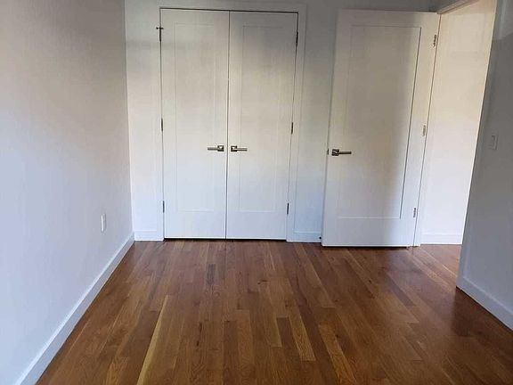 4th image of 10 Saint Pauls Pl APT 1B