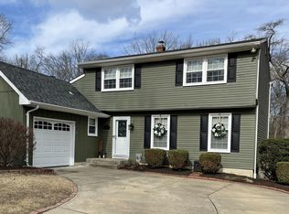 25 Cranford Rd, Turnersville, NJ 08012