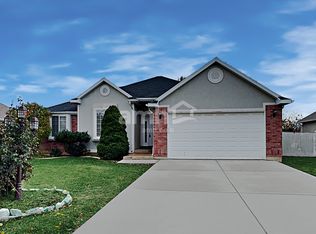 567 W 2275 N, Layton, UT 84041