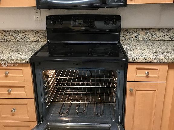 4th image of 5000 NW 79th Ave APT 101