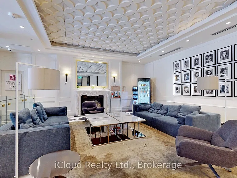 955 Bay St #2818 — Photo 37