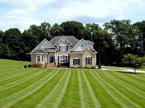 2nd image of 109 Mount Haven Dr