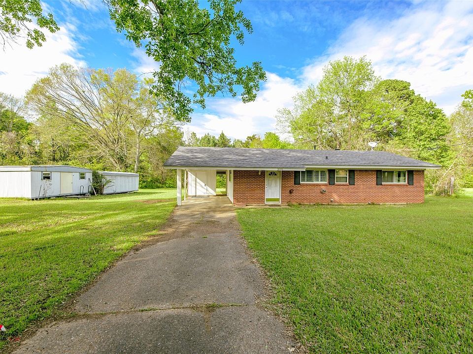 1st image of 3206 Castlewood Dr