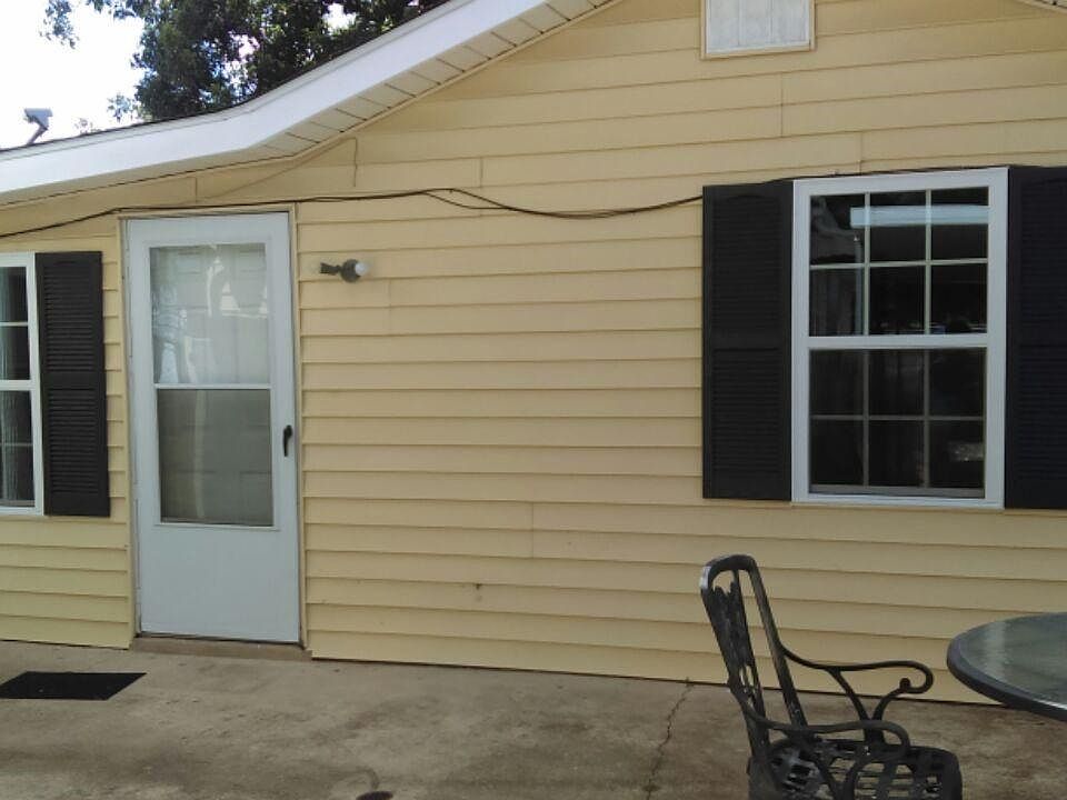 1st image of 483 1/2 Laroussini St