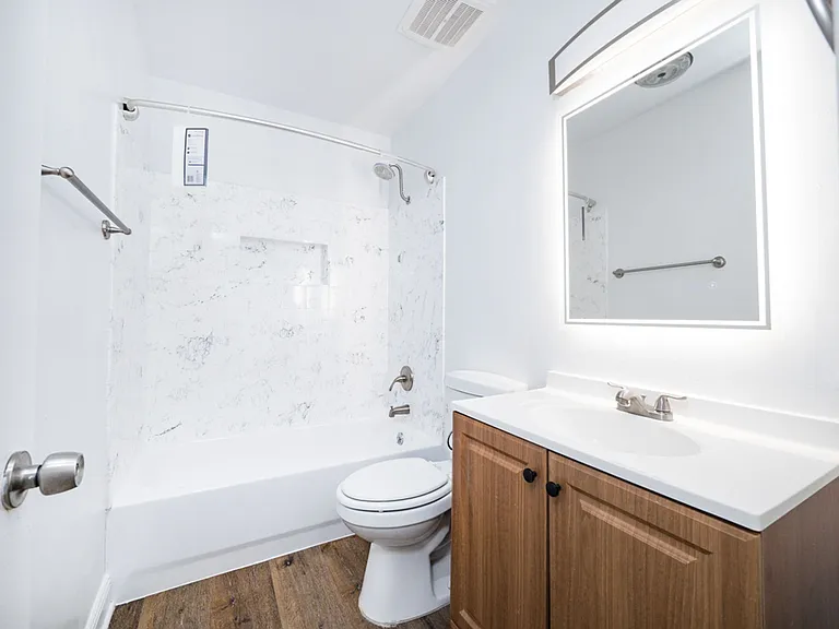 5715 Vineland Ave — Photo 9