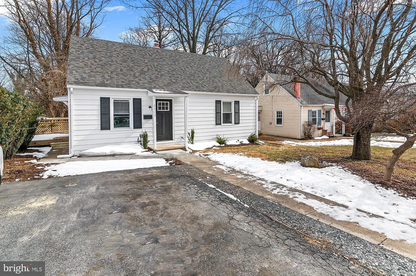 8517 Oakleigh Rd photo 1