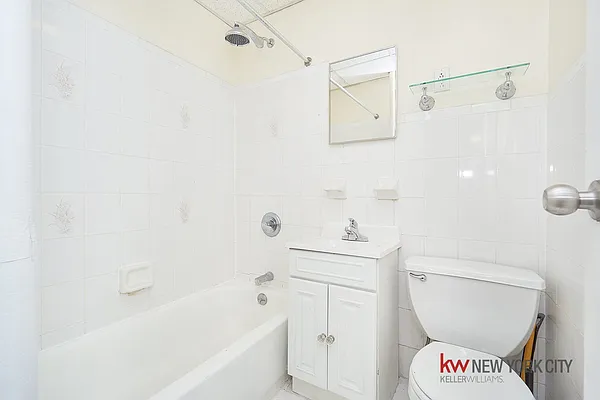 Rented by Keller Williams NYC | media 8