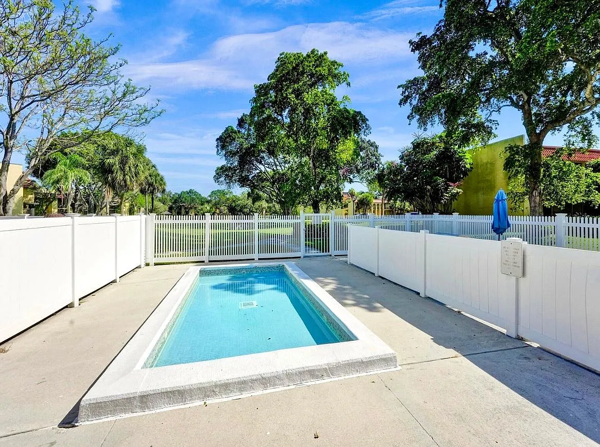1 bed, 715 sqft, $2,180 — Photo 4