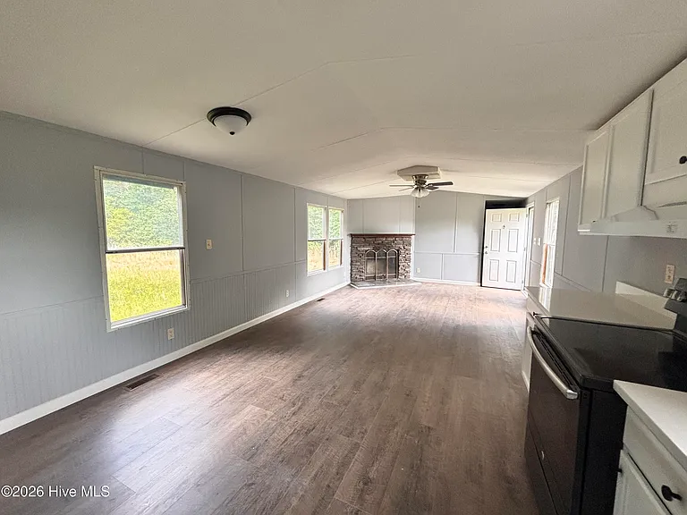10265 Minnie Hall Rd — Photo 6