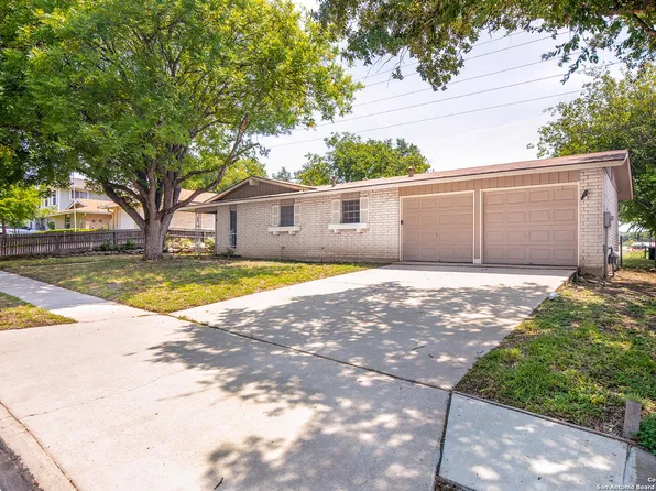 6811 EVENING SUN ST, Leon Valley, TX 78238