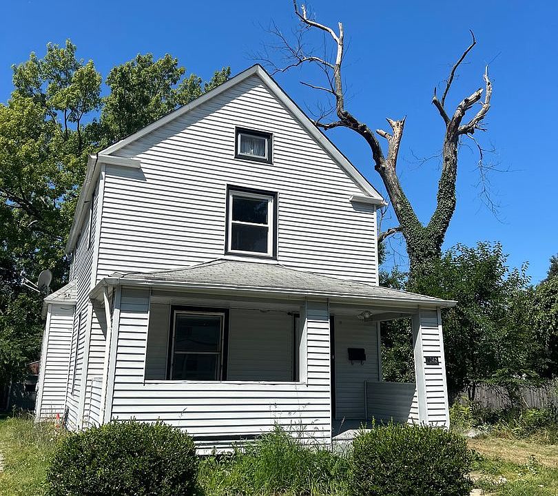 1st image of 1342 E 188th St