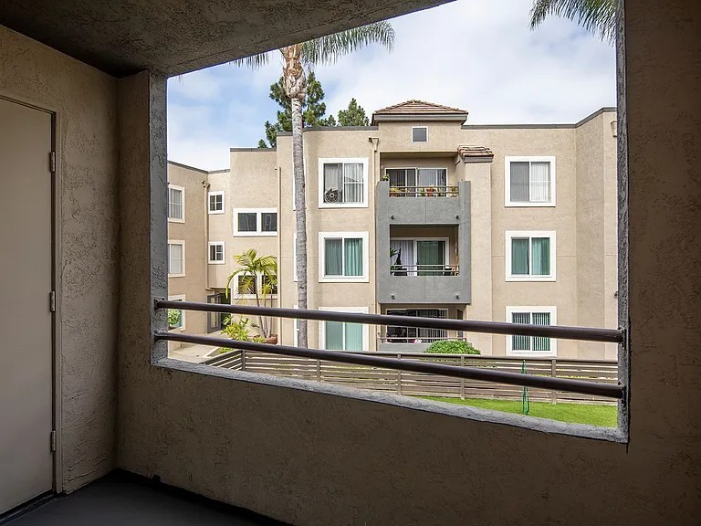Mission Pacific Apartments — Photo 67