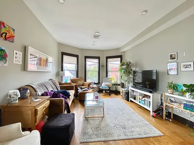 Building Photo - 46 Creighton St #1