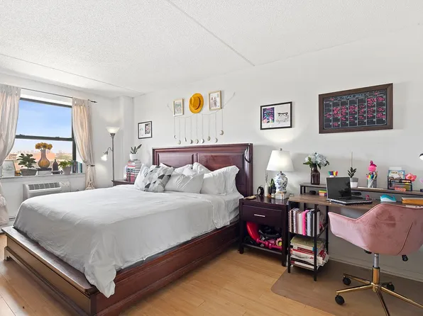 130 Lenox Ave #904, New York, NY 10026