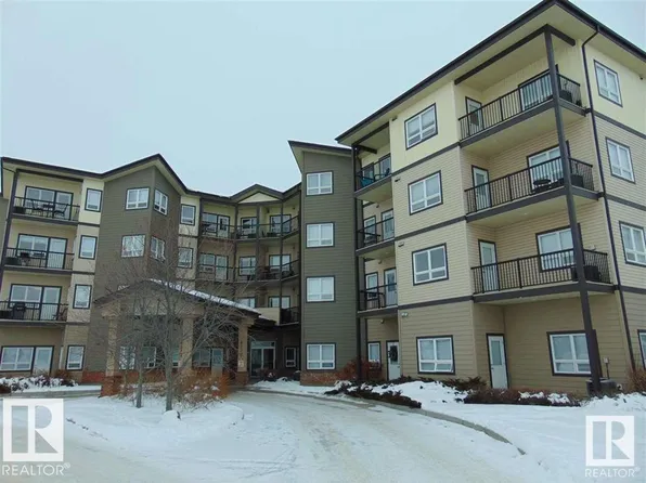 8702 Southfort Dr #213, Fort Saskatchewan, AB T8L 4R6