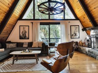 380 Cedarbrook Dr, Twin Peaks, CA 92391