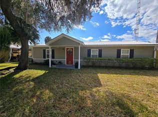 55135 5th St, Astor, FL 32102