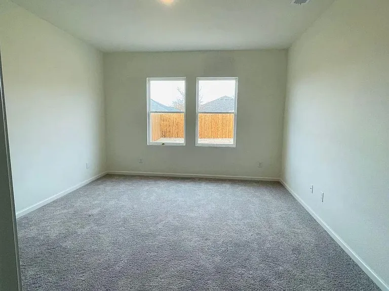 10321 Holycross Ln — Photo 10