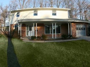 4923 Gainsborough Dr, Fairfax, VA 22032