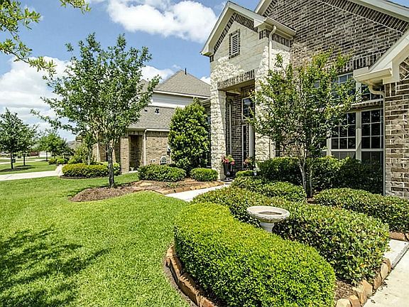 5th image of 27210 Saxon Meadow Ln