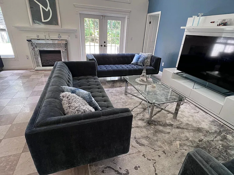 11831 Derbyshire Dr — Photo 11