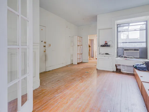 44 West 96th Street image 12 of 13