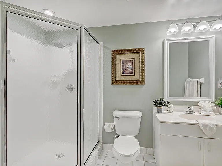 500 Uno Lago Dr #402 — Photo 27