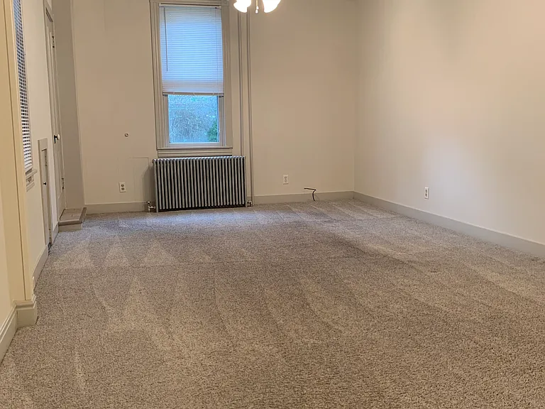 210 N Lancaster St — Photo 8