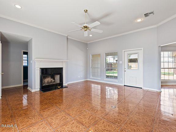 3rd image of 107 Queensford Way