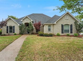 305 Chamberly Rd, Woodway, TX 76712