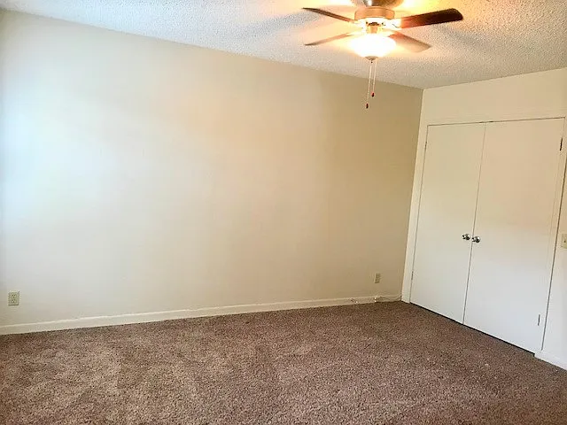 310 Eden Dr — Photo 9