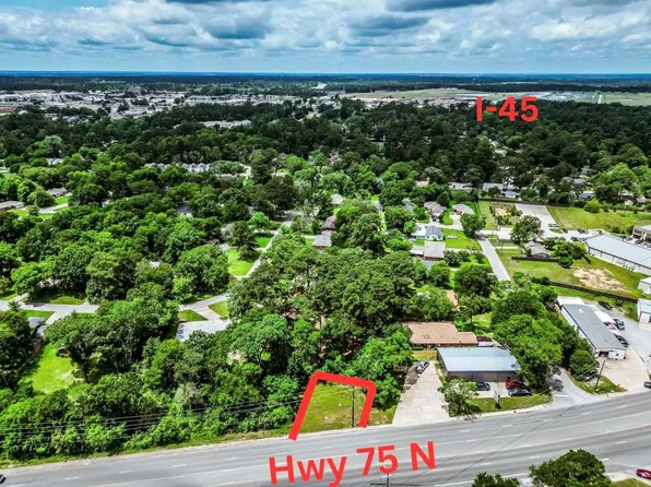 203 State Highway 75 N, Huntsville, TX 77320