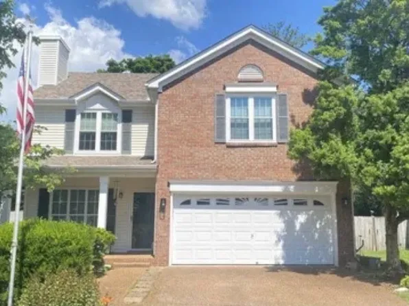 1021 Tonyawood Dr, Old Hickory, TN 37138