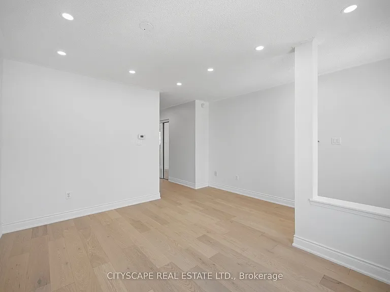 106 Tianalee Cres #UPPER — Photo 11