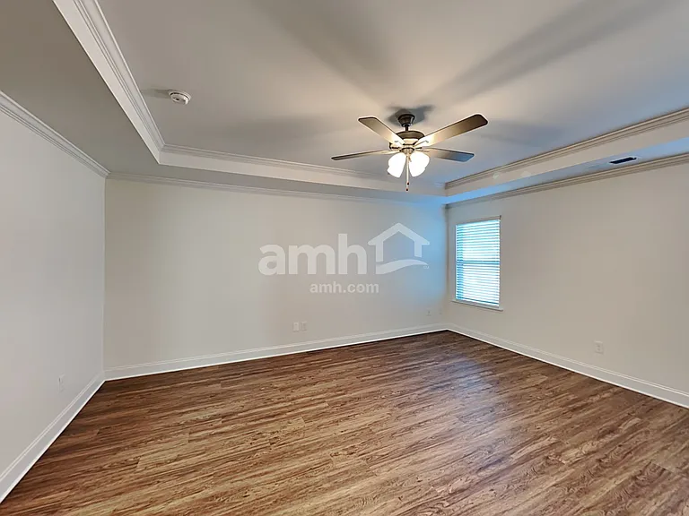 2134 Laurel Village Cir — Photo 12