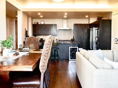 210 Lee Barton Dr #601, Austin, TX, 78704