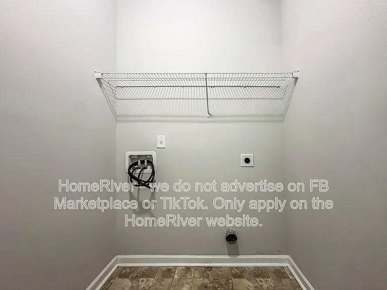196 Daisy Cir — Photo 12
