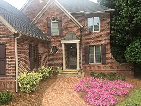 2nd image of 146 Emerald Dr