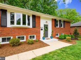 7637 Long Pine Dr, Springfield, VA 22151