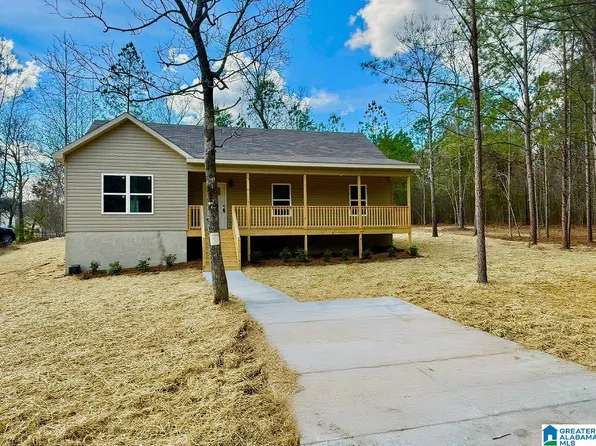 735 Walnut Cv, Odenville, AL 35120