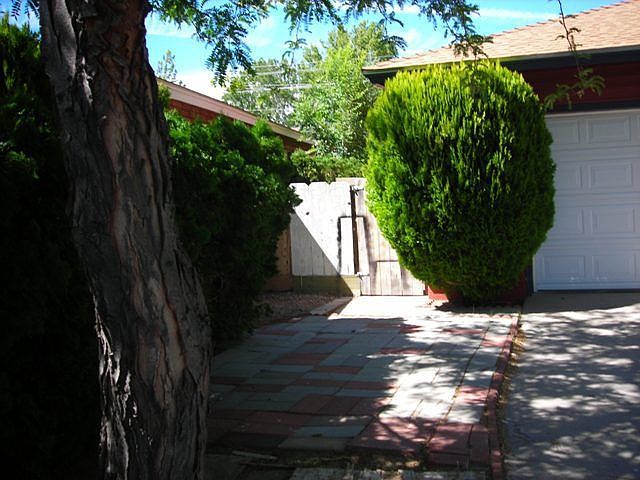 2nd image of 600 Ivy St